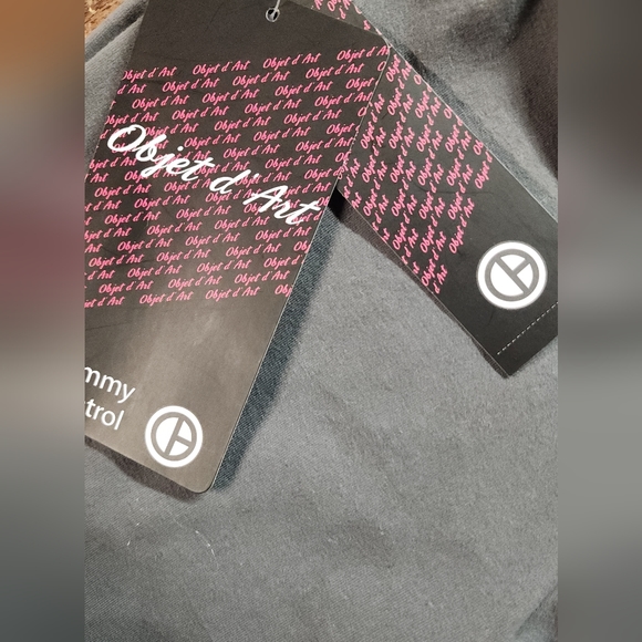 Objet D'art tummy control drk gray fit/flare yoga pants.  Sz Med. Org $48 💥DEAL - Picture 6 of 6